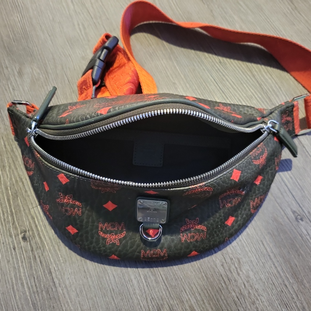 MCM - Picture 5 of 7
